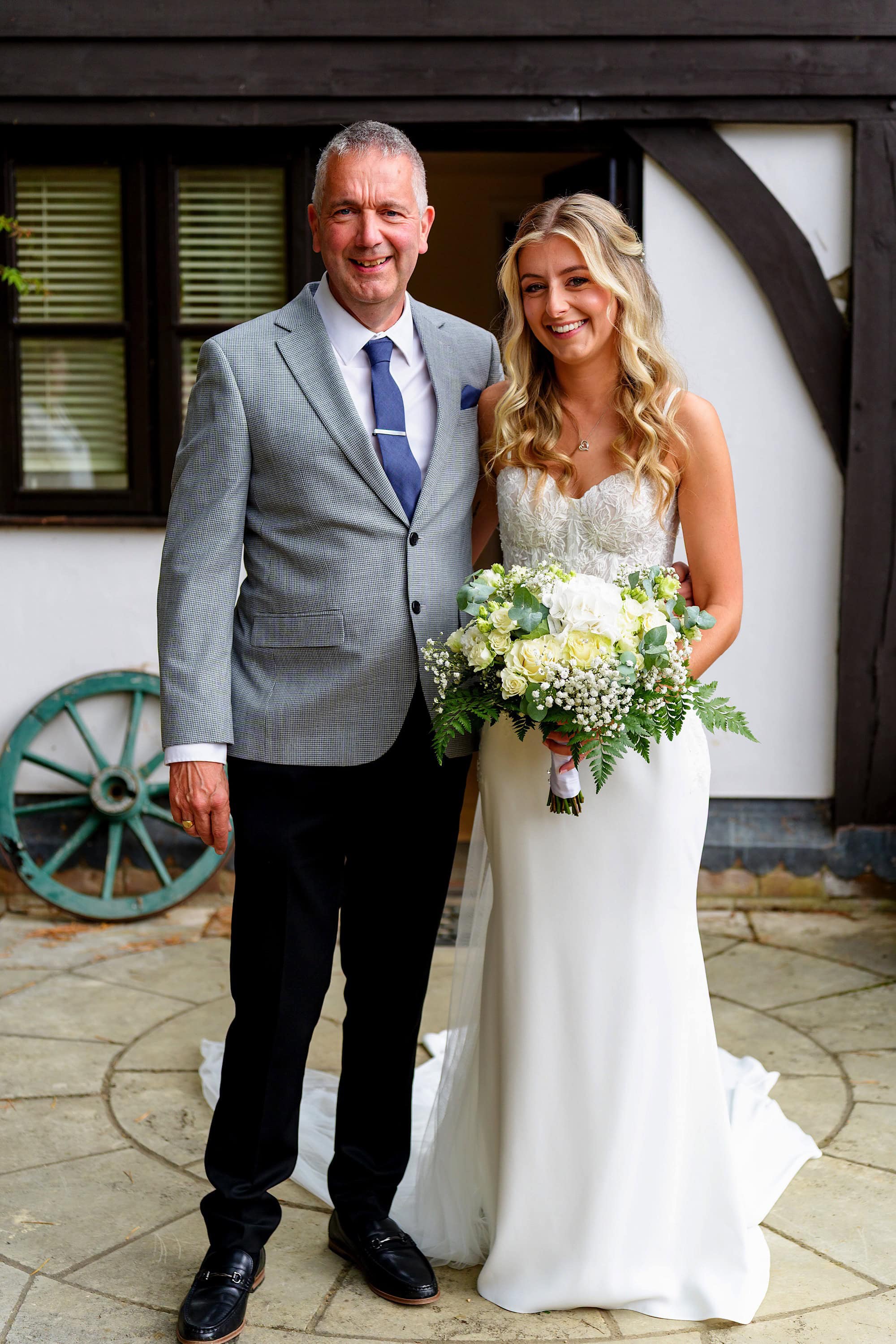bride and her dad portrait