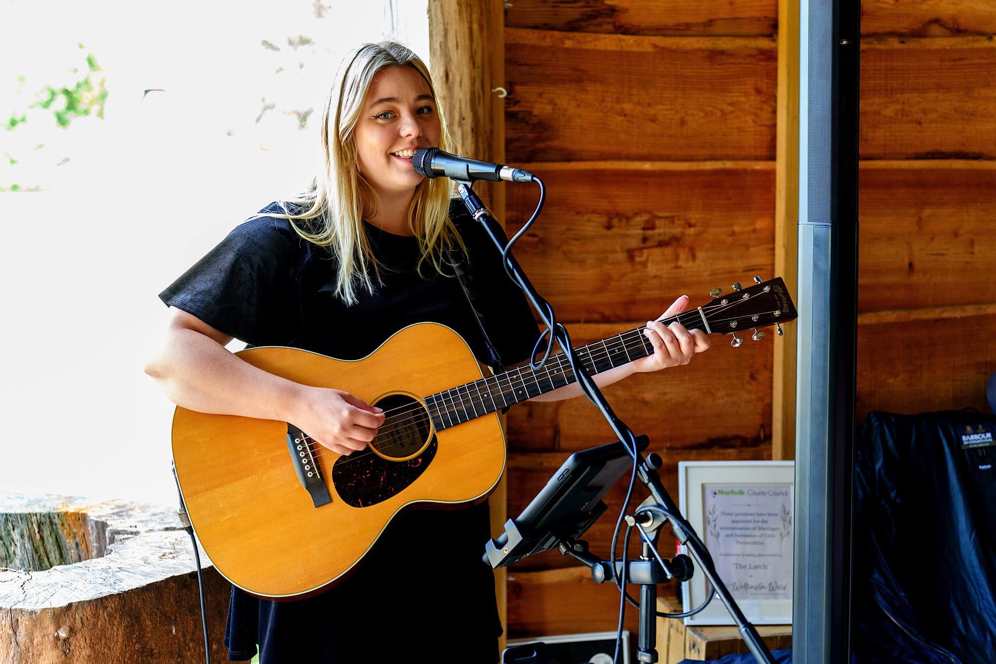 singer roxy searle